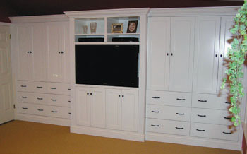 bedroom closet unit